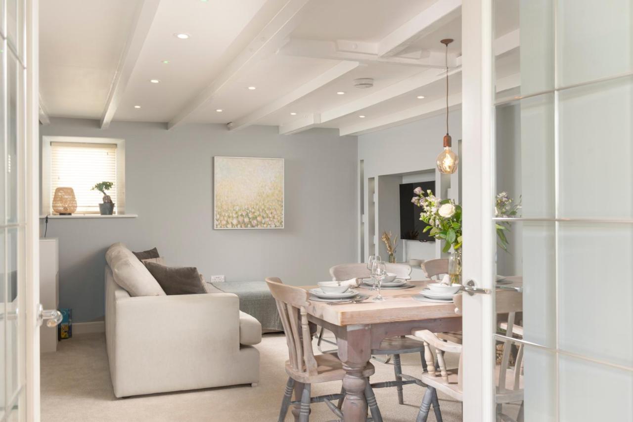 Sun Trap Apartment Porthleven Luaran gambar