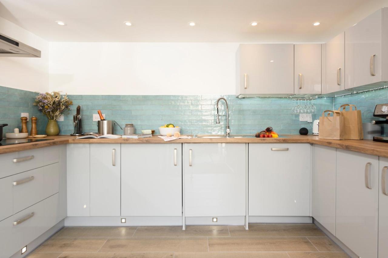 Sun Trap Apartment Porthleven Luaran gambar