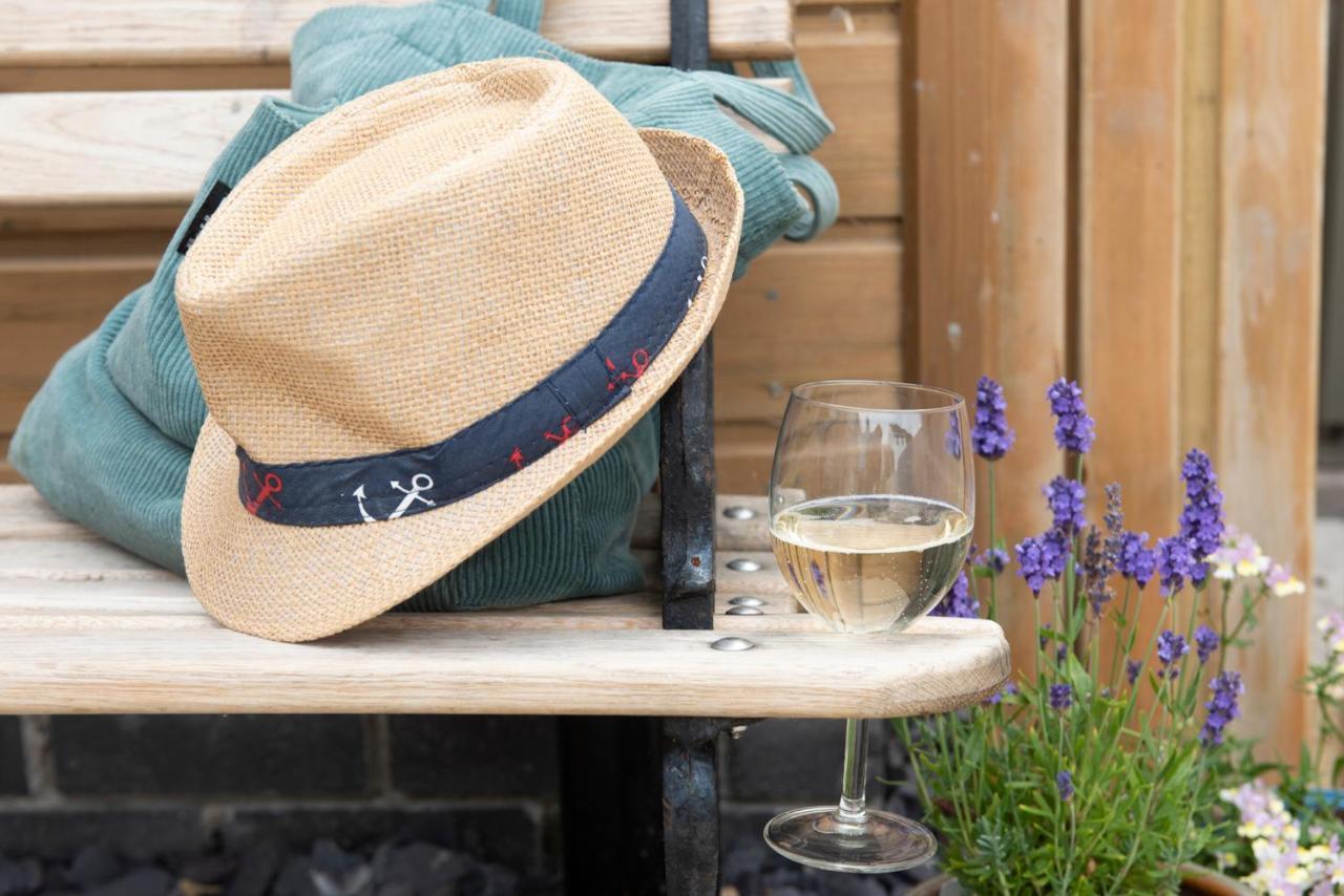Sun Trap Apartment Porthleven Luaran gambar