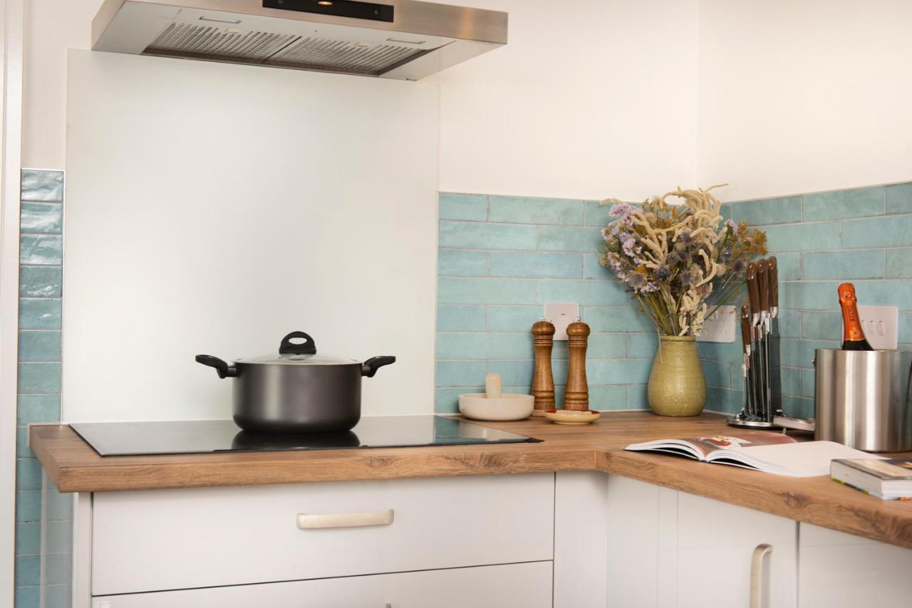 Sun Trap Apartment Porthleven Luaran gambar