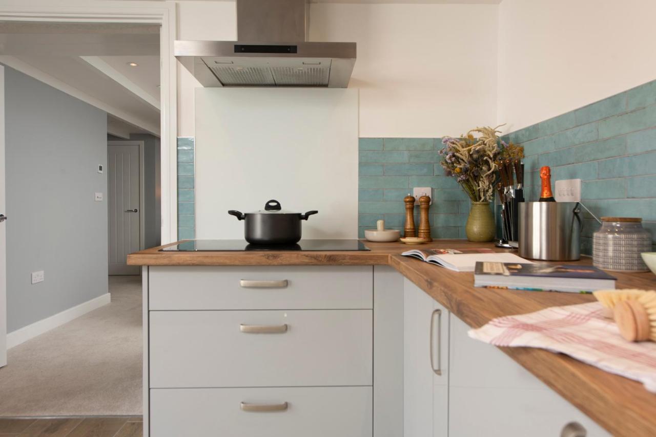Sun Trap Apartment Porthleven Luaran gambar